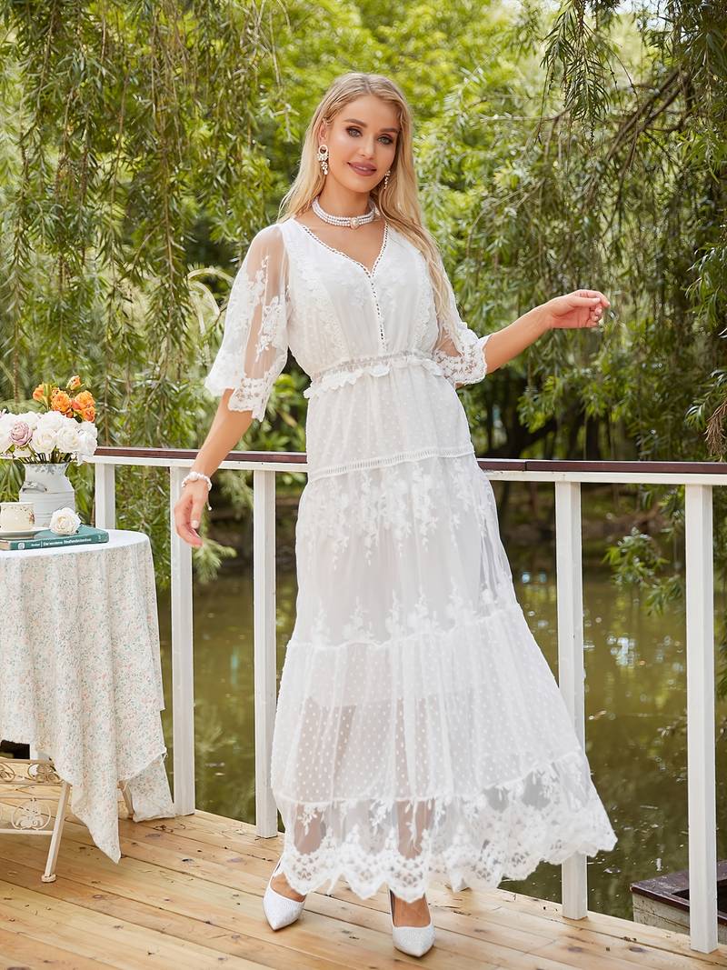 Robes Maria à dentelles